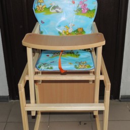 Стульчик - трансформер для кормления 