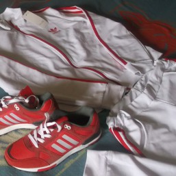 спортивный костюм 