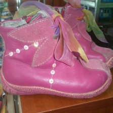 Полностью кожаные ботиночки. 22 р (с боку на змейке)