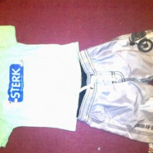 костюм для мальчика  и футболки