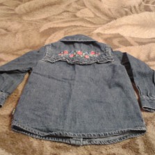 джинсовая рубашка с вышивкой на девочку