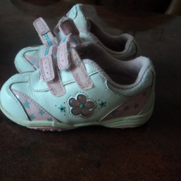 Кроссовки clarks