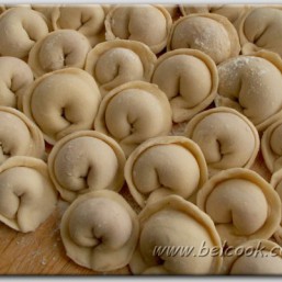 домашние пельмени и варенички