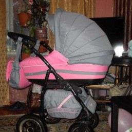 Продаю коляску 