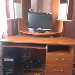 компьютерный стол угловой