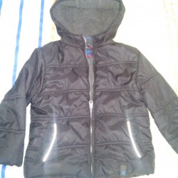 куртка демисезонная,не холодная зима