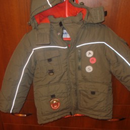 Продаю зимнюю куртку