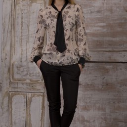 Черные классические брюки