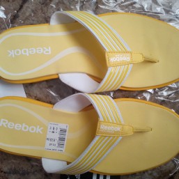 Новые вьетнамки, шлепки Reebok