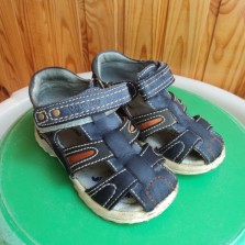 Босоножки Сандалии D.D.Step для мальчика 24 р. (14,5 см)
