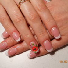 Маникюр и педикюр недорого, покрытие гель-лаком и роспись ногтей, парафинотерапия.