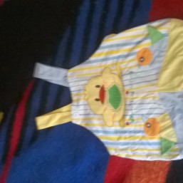 Продам детский костюмчик