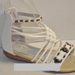 Босоножки на девочку,новые,есть разные размеры