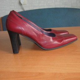 Туфли Италия бордовые кожаные 38р.