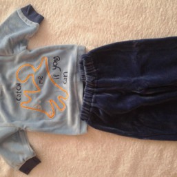 Велюровый костюмчик