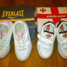 Кроссовки  24 р