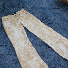 Брюки бежевого цвета