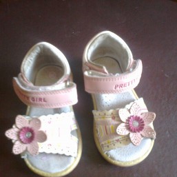 Босаножки на девочку