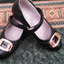 Туфельки для школы с каблучком 31 р