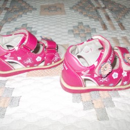 обувь для девочки