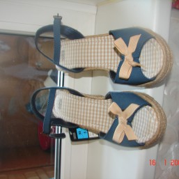 Женские босоножки (38 размер) НОВЫЕ!!!!