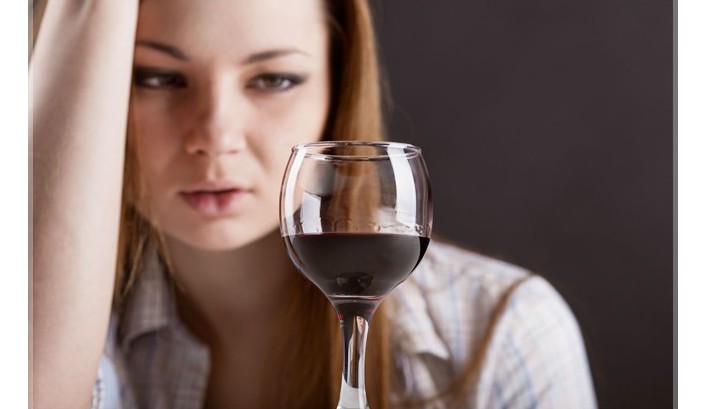 Женский алкоголизм не излечим? как победить