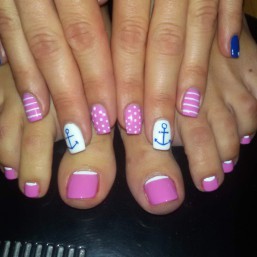 Наращивание и коррекция ногтей