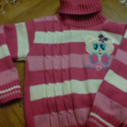 свитерок на девочку 3-5 лет