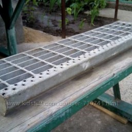  СТУПЕНЬКИ ДЛЯ ТРАПА, ОЦИНКОВАННЫЕ