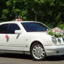 Свадебный автомобиль