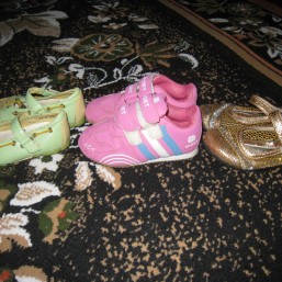 Туфельки и кроссовки 23-28 р.