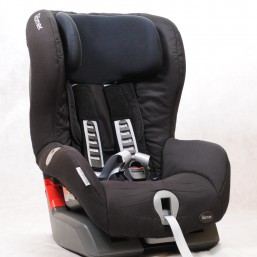 Продам детское автокресло ROMER KING plus
