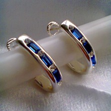 Стильные серьги с кристаллами Swarovski