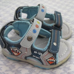 Сандалики на мальчика