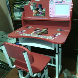 Продаю детские парты