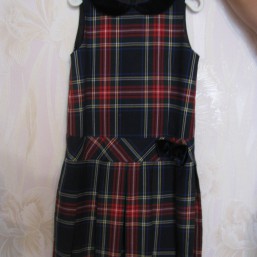 продам школьную форму для девочки рост 110, размер 60