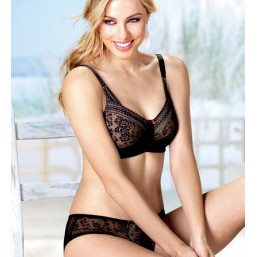 Специальное белье, купальники  и протезы после операции на груди. 