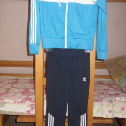 спортивный костюм