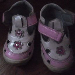 обувь на девочку