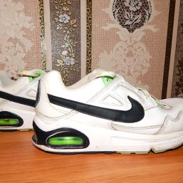 Кроссовки NIKE AIR р.28