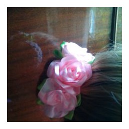 заколки ;резинки на гульки;бантики