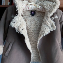 Модная курточка на девочку  5 лет р.110 