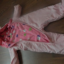 продам фирменный осенний комбинезон