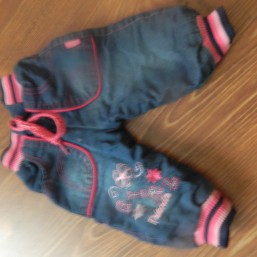 продам на меху джинсы