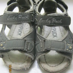 Босоножки разные