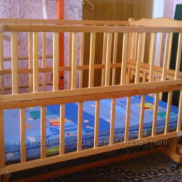 Продам детскую кроватку Geoby Happy Dino