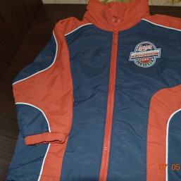 Фирменный костюм для мальчика 2-3 года