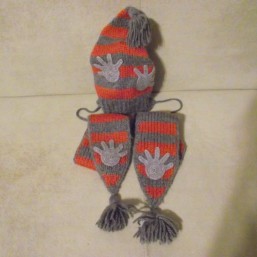 Симпатичный комплект