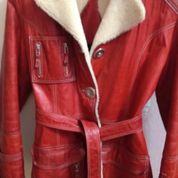 ЦЕНУ СНИЗИЛА!!! НАТУРАЛЬНАЯ дубленка 46 разм