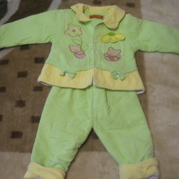 Костюмчик на девочку